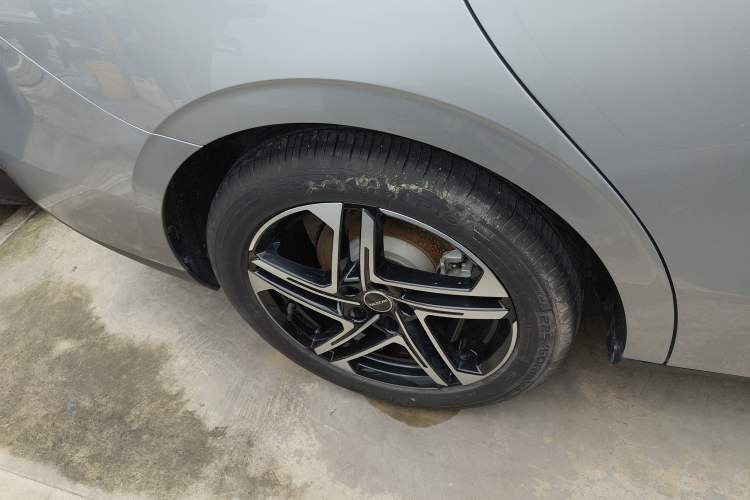 Used Roewe D7 2023 DMH 125km Flagship Edition