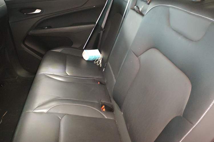Used Livan 7 2023 605 km ZHU FENG Left Rear Seat