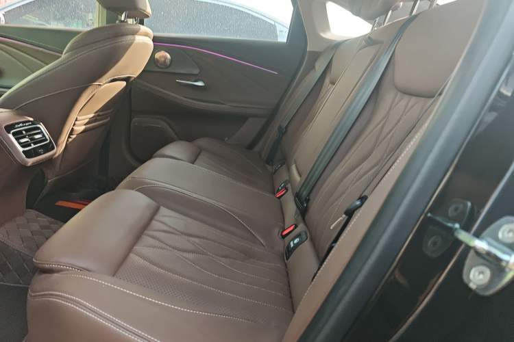 Used Chery Arrizo 8 2023 High-Performance Edition 2.0T DCT Powerfully Equipped
