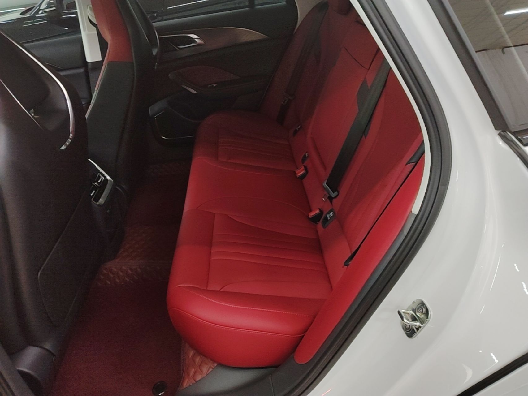 Hongqi H6 2024 2.0T ZhiMei Edition — снимка 20