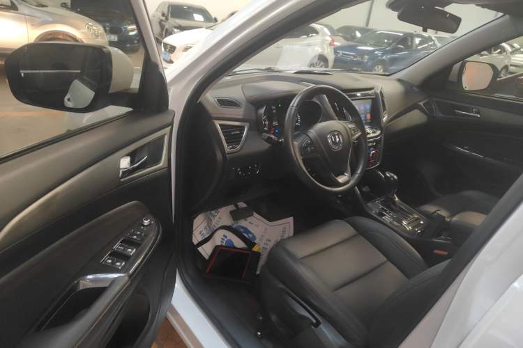 Used CHANGAN CS75 2017 Shangkui Edition 1.5T Automatic Fengyue Model Driver Seat