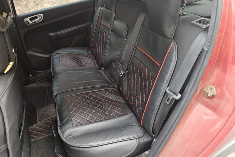 Used Peugeot 307 2012 1.6L Manual CROSS Left Rear Seat