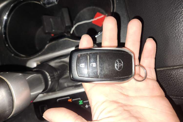 Used Toyota Highlander 2015 2.0T Four-Wheel Drive Luxury Edition 7-Seater
