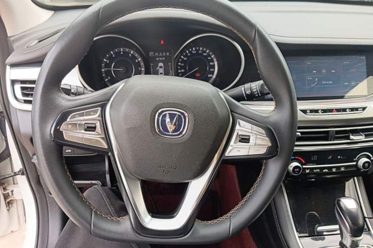 Used CHANGAN Eado 2019 High-Energy Edition 1.6L GDI Automatic Pioneer Model China VI Standard
