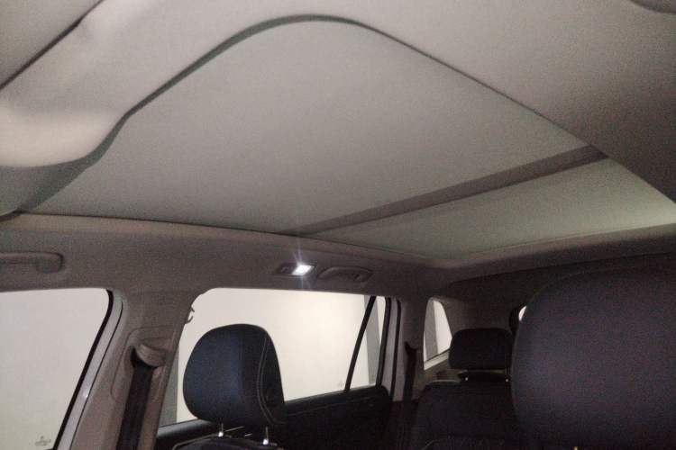 Used Volkswagen Tiguan L 2024 330TSI Automatic Two-Wheel Drive R-Line Enhanced Edition