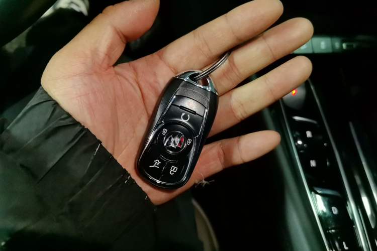 Used Buick Enclave 2020 28T Four-Wheel Drive Luxury Flagship Edition Vehicle Key