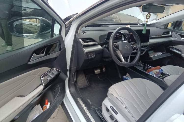 Used Volkswagen ID.6 X 2022 Smart Enjoyment Long-Range Edition