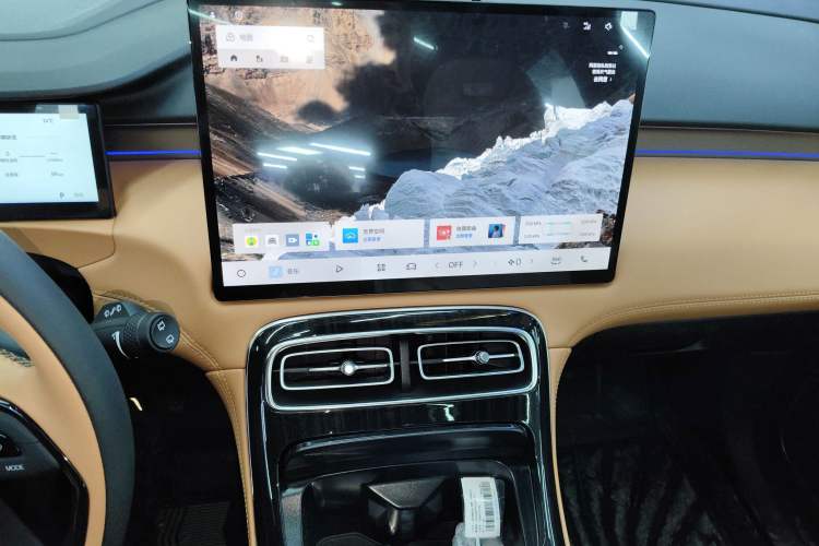 Used Geely Auto FX11 2025 4th Generation 1.5TD DCT Jinxiu
