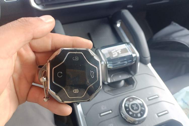 Used JETOUR Traveler 2023 2.0T All-Wheel-Drive CrossPRO
