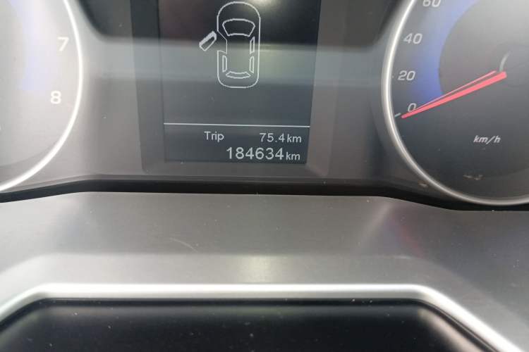 Used Geely Auto Emgrand 2016 Sedan 1.5L Manual Upward Edition Odometer Close Up