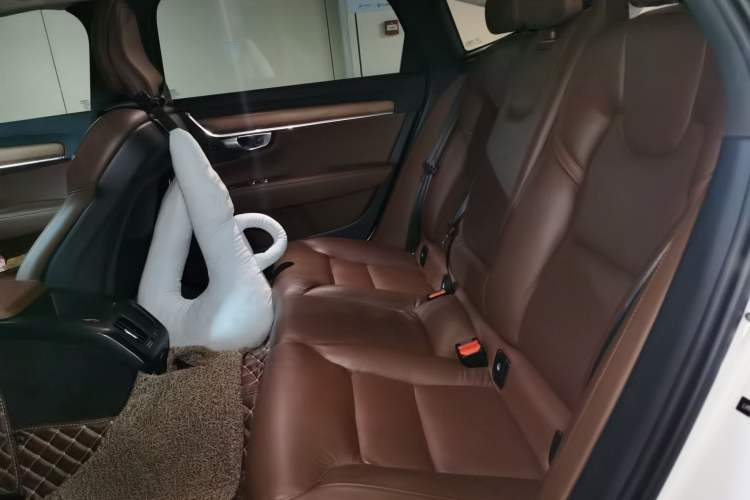 Used Volvo S90 2020 T5 Zhiyi Luxury Edition
