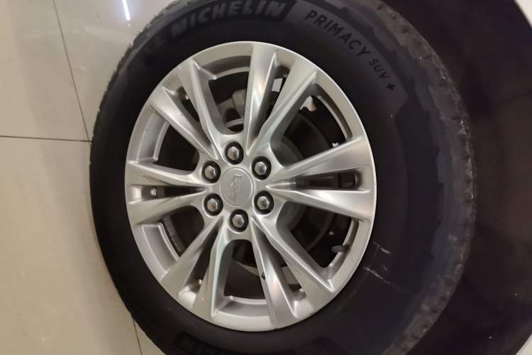 Used Cadillac XT5 2021 28T Luxury Model
