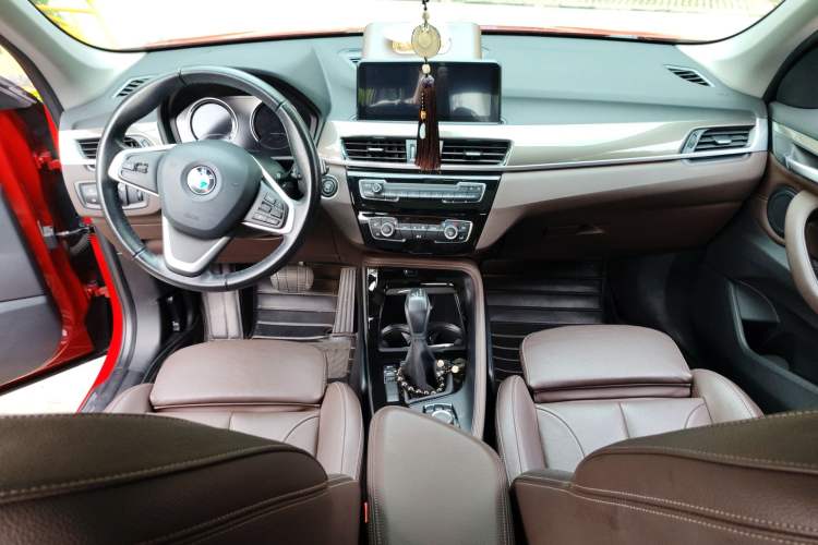 Used BMW X1 2019 sDrive18Li Premium Edition Center Console