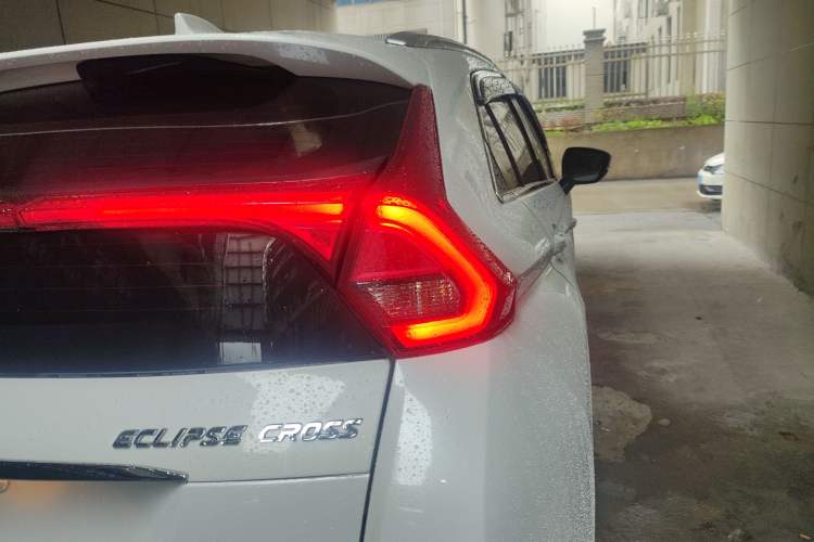 Used Mitsubishi Eclipse Cross 2021 1.5T CVT Two-Wheel Drive Belief Edition Right Rear Taillight