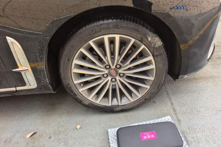 Used Hongqi H9 2023 2.0T Smart Connect Flagship Edition Right Front Wheel Hub