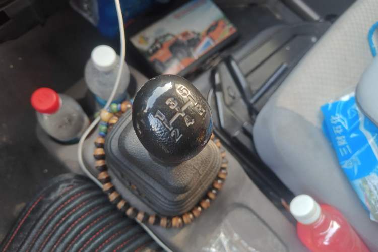 Used CHANGAN KUAYUE V3 2017 1.2L Box-Type Truck DK12-10 Gear Lever