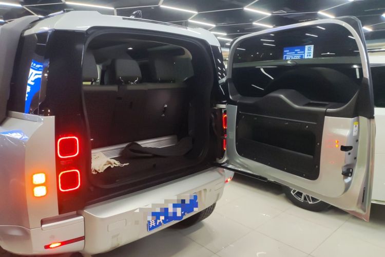 Used Land Rover Defender 2023 90 3.0T P400 XS
