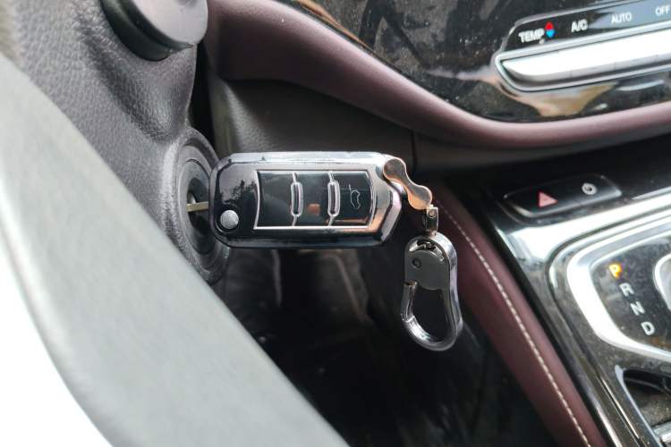 Used GAC Trumpchi M6 2023 PRO 270T DCT Elite Edition Interior 1