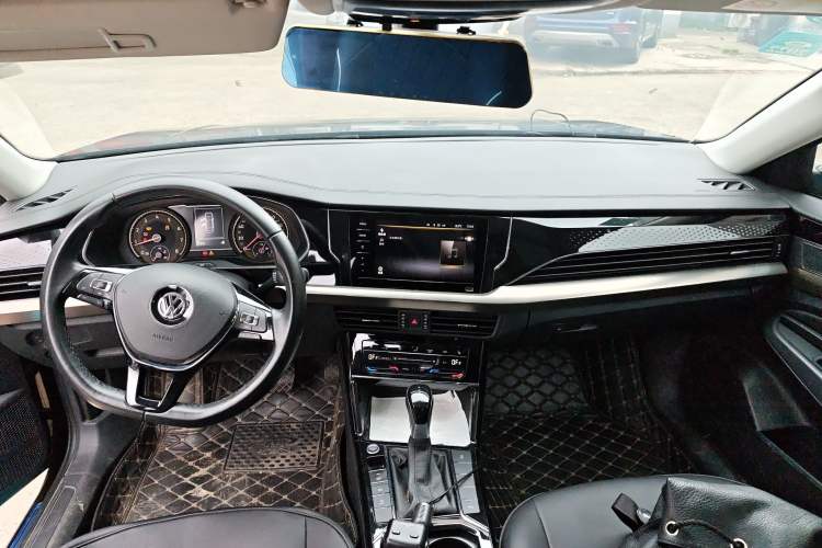 Used Volkswagen Passat 2020 330TSI Elite Edition China VI
