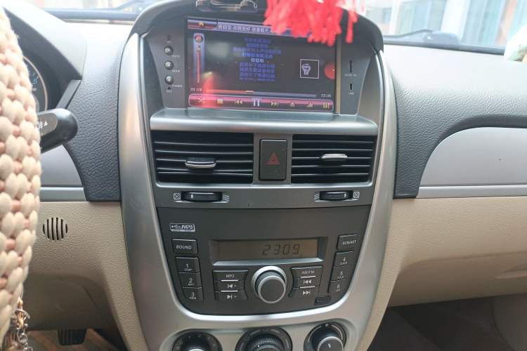 Used Buick Excelle 2013 1.5L Manual Classic Model