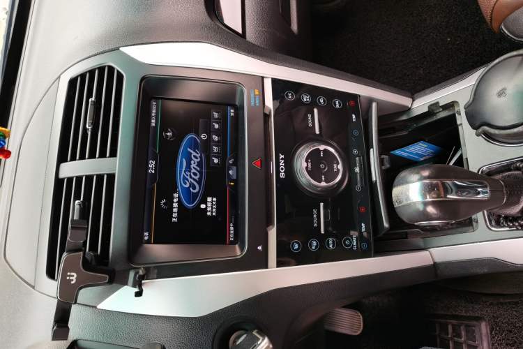 Used Ford Explorer 2013 3.5L Deluxe Model