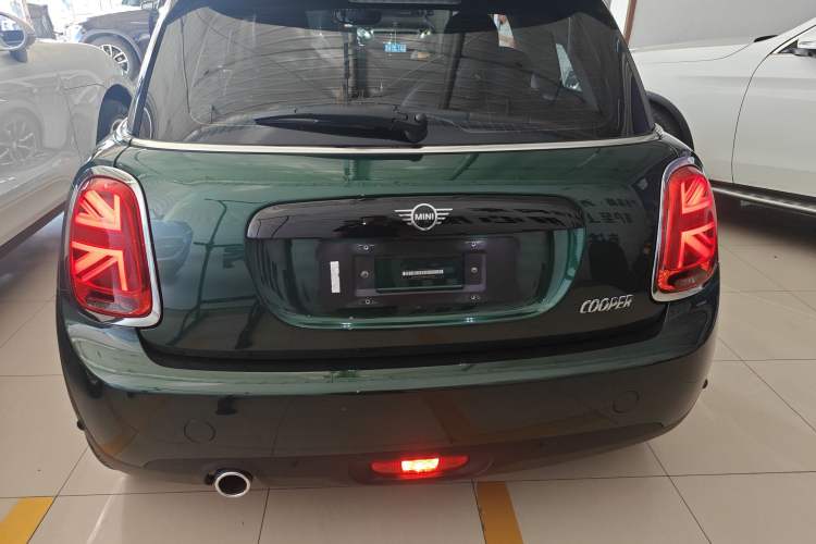 Used MINI MINI 2018 1.5T COOPER Artist