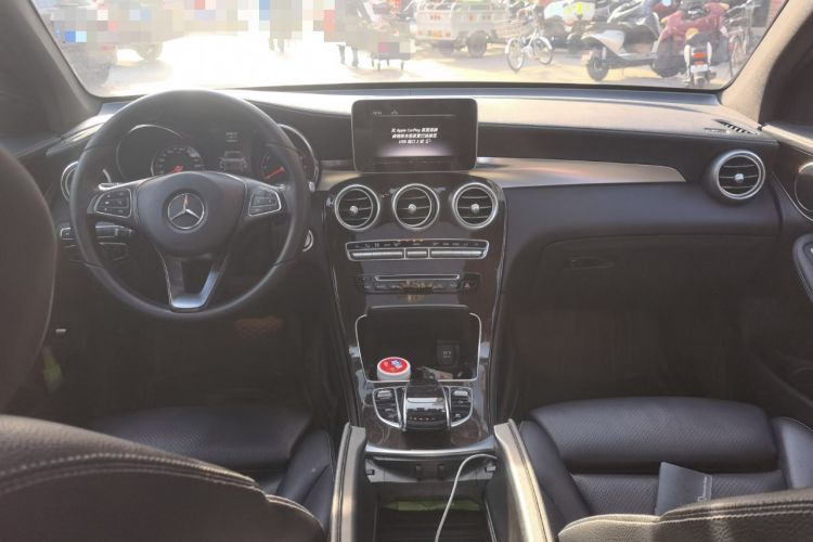 Used Mercedes-Benz GLC 2019 GLC 260 L 4MATIC Dynamic Model Center Console