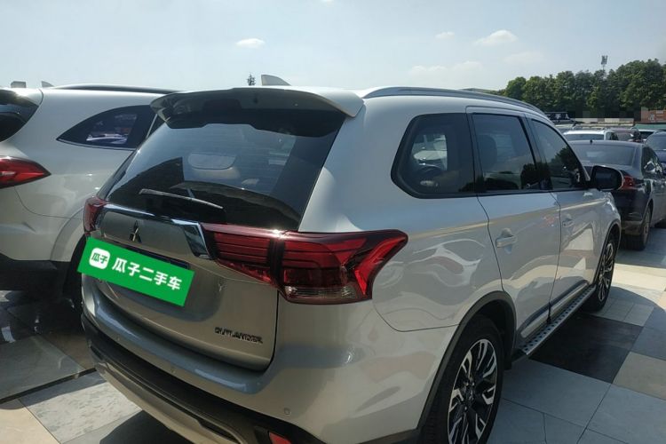 Used Mitsubishi Outlander 2019 2.0L Two-Wheel Drive Comfort Edition 5 Seats China V Standard
