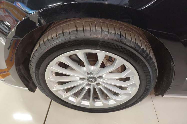 Used Audi A8 2019 Facelifted Plus A8L 50 TFSI quattro Comfort Version
