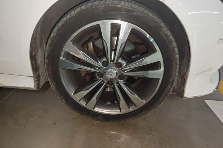 Used Mercedes-Benz E-Class 2015 E 260 L Sport Edition