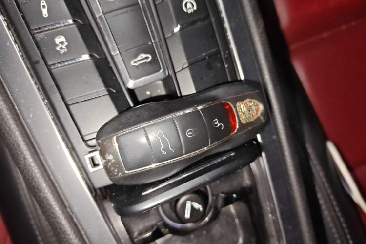 Used Porsche 718 2018 Boxster 2.0T
