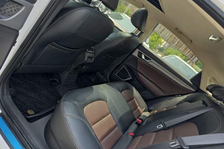 Used Geely Auto Emgrand GL 2018 1.4T DCT Prestige Smart Connectivity Version
