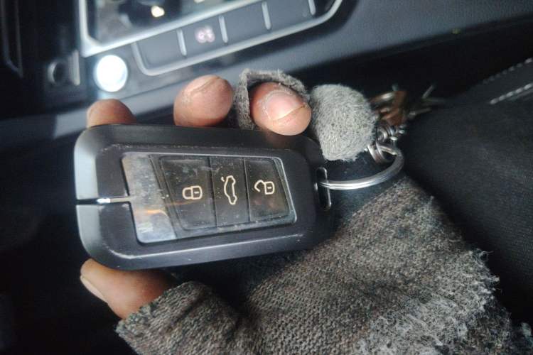 Used Volkswagen Magotan 2020 330TSI DSG Leading Model Vehicle Key