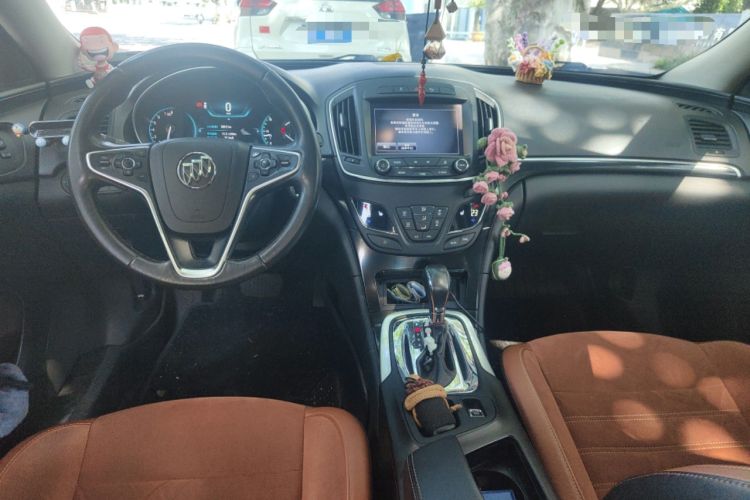 Used Buick Regal 2015 1.6T Elite Tech Model Center Console