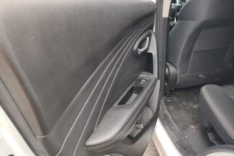 Used JETOUR X70M 2021 1.5T DCT Luxury Partner Model 5 Seats