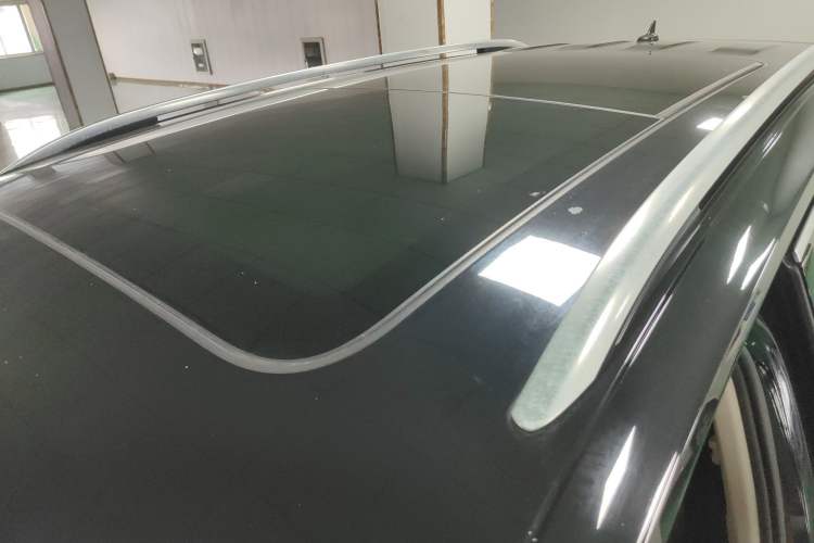 Used Volkswagen Tiguan L 2018 330TSI Automatic Two-Wheel Drive Luxury Edition Roof