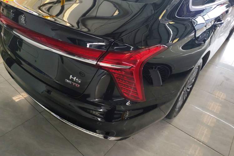 Used Hongqi H5 2024 1.5T DCT Smart Connect Flagship Edition Right Rear Taillight