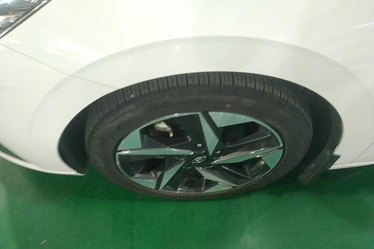 Used Hyundai Elantra 2021 240TGDi DCT LUX Prestige Edition
