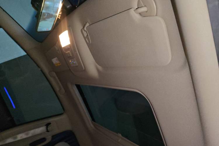 Used Buick GL8 2018 28T Luxury Model China VI Standard
