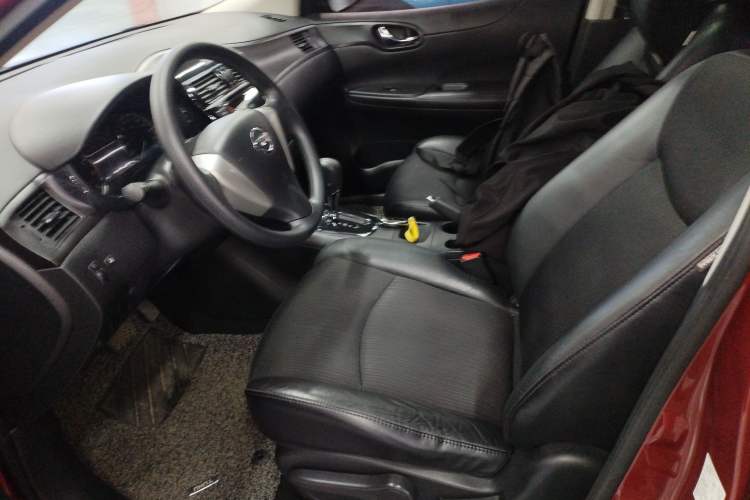 Used Nissan Tiida 2014 1.6L CVT Smart Model Left Front Seat