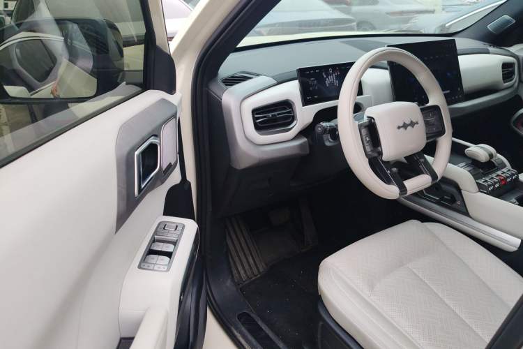 Used Formula Leopard Titanium 3 2025 501KM All-Wheel Drive Intelligent Driving Ultra Version