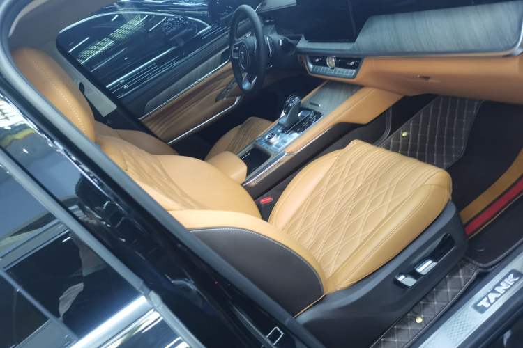 Used Tank 500 New Energy 2024 Hi4-T Right Front Seat