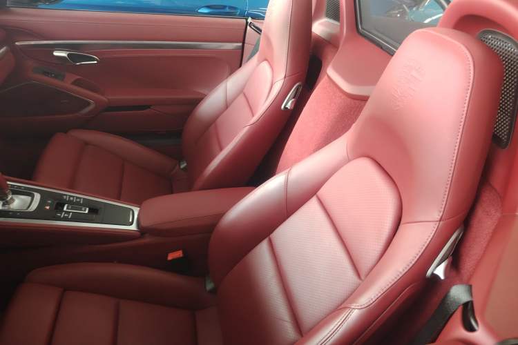 Used Porsche 718 2022 Boxster 2.0T
