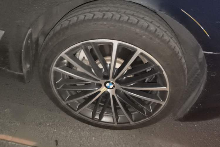 Used BMW 5 Series 2022 Restyled 530Li Leading Edition M Sport Package