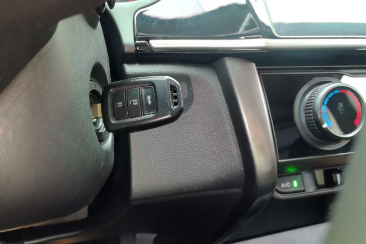 Used Honda Greiz 2016 1.5L CVT Classic Edition Interior 1