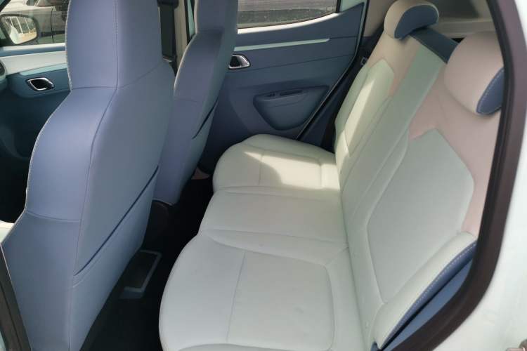 Used Dongfeng NAMMI BOX 2022 Chasing Wind Edition 331 km Standard Model Left Rear Seat