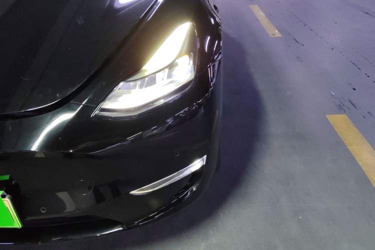 Used Tesla Model Y 2021 Standard Range Rear-Wheel Drive Version Left Front Headlight