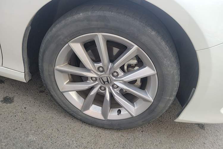 Used Honda Accord 2022 260TURBO Luxury Edition Right Front Wheel Hub