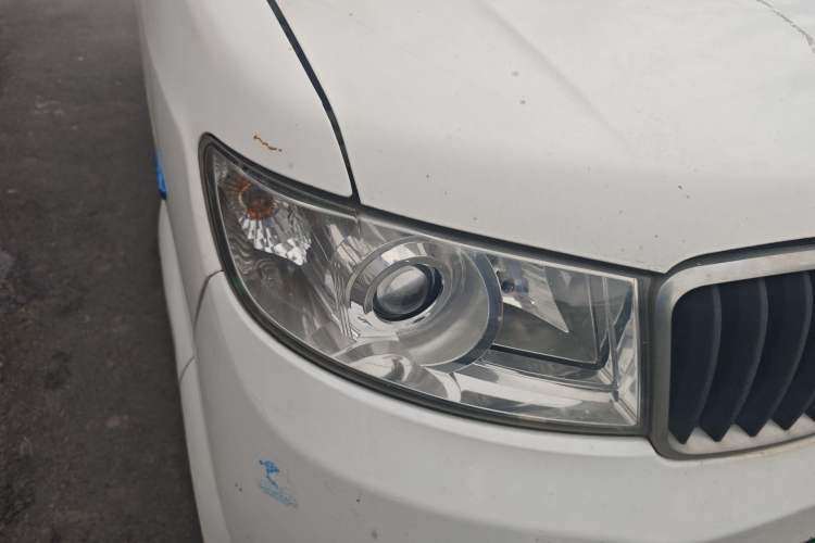 Used Shenzhou DST 5 2020 Pure Electric Van Right Front Headlight