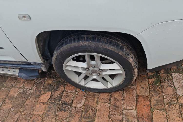 Used Jeep Compass 2013 2.0L two-wheel drive luxury version
